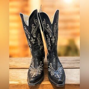 Ferrini ladies black leather western cowboy boots size 8.5 with silver inlay